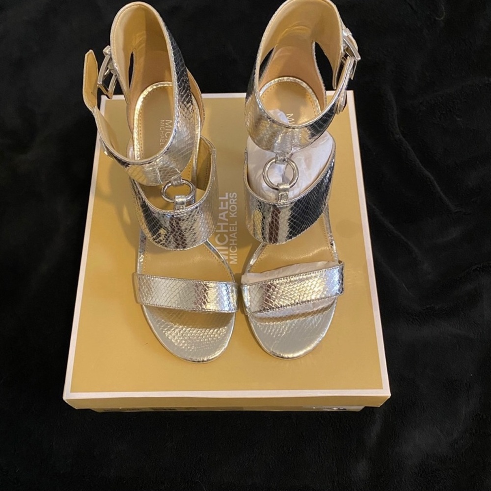 Michael Kors shoes Size 7